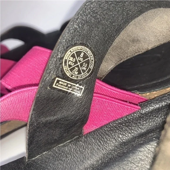 KEEN Dauntless Leather Strappy Sandals Size 8  Good Preowned Condition - Picture 2 of 5